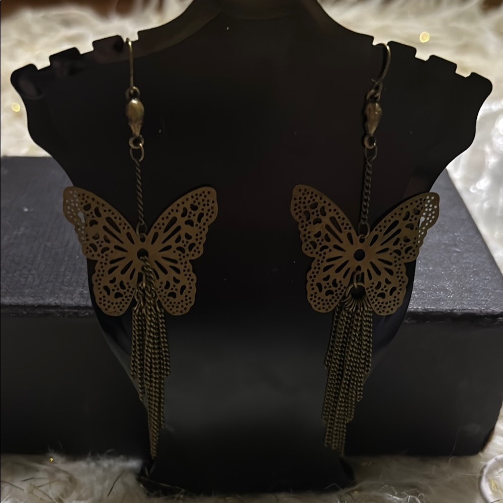 Elegant Gold Butterfly Dangle Earrings